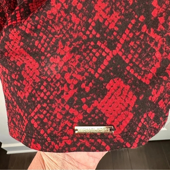 Michael Kors Size 3X Red Snake Print Pull‎ Over Flare Sleeve classic snake print - Picture 6 of 9